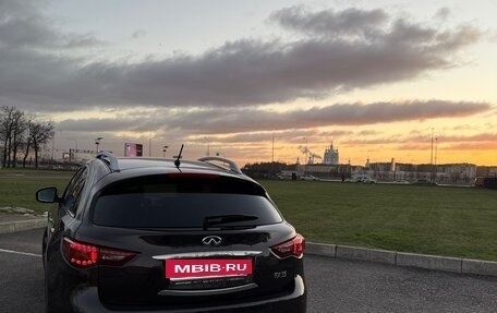 Infiniti FX II, 2008 год, 1 700 000 рублей, 21 фотография