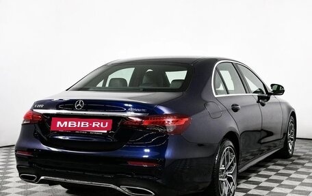 Mercedes-Benz E-Класс, 2020 год, 5 400 000 рублей, 5 фотография