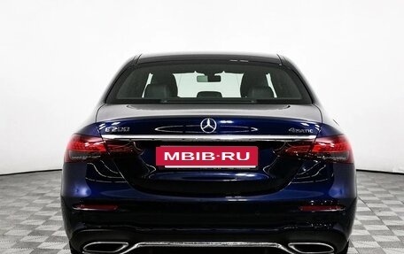 Mercedes-Benz E-Класс, 2020 год, 5 400 000 рублей, 6 фотография