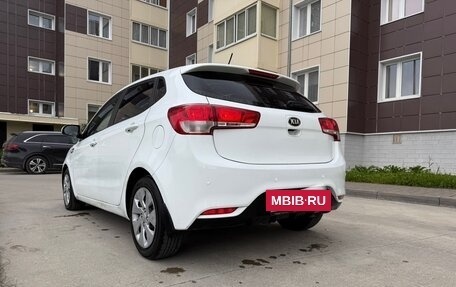 KIA Rio III рестайлинг, 2016 год, 850 000 рублей, 2 фотография