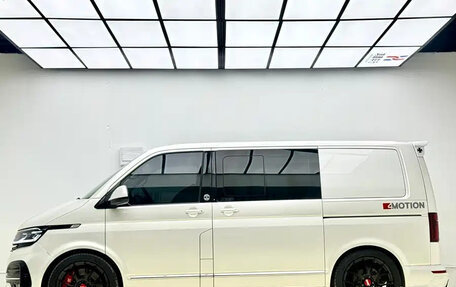 Volkswagen Caravelle T6 рестайлинг, 2019 год, 4 899 123 рублей, 3 фотография