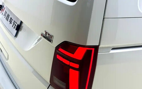 Volkswagen Caravelle T6 рестайлинг, 2019 год, 4 899 123 рублей, 5 фотография