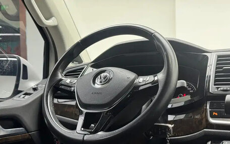 Volkswagen Caravelle T6 рестайлинг, 2019 год, 4 899 123 рублей, 9 фотография