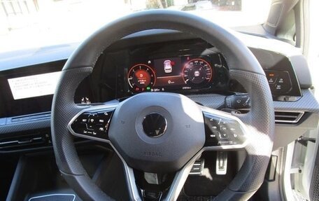 Volkswagen Golf VIII, 2021 год, 1 805 810 рублей, 13 фотография