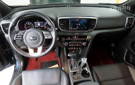 KIA Sportage IV рестайлинг, 2021 год, 1 999 000 рублей, 7 фотография