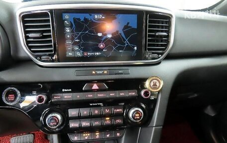 KIA Sportage IV рестайлинг, 2021 год, 1 999 000 рублей, 14 фотография