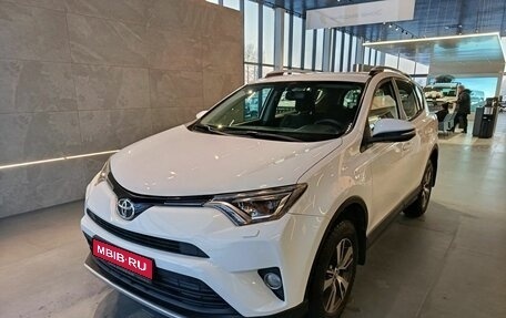 Toyota RAV4, 2015 год, 2 150 000 рублей, 1 фотография