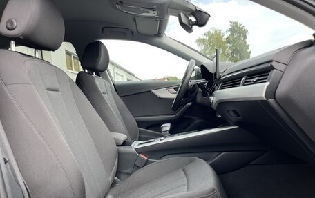 Audi A4, 2021 год, 3 900 000 рублей, 8 фотография