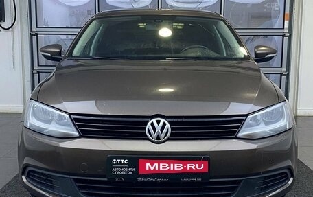 Volkswagen Jetta VI, 2013 год, 799 000 рублей, 2 фотография