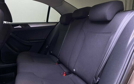 Volkswagen Jetta VI, 2013 год, 799 000 рублей, 12 фотография