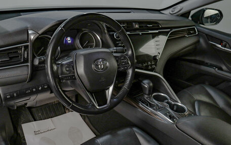 Toyota Camry, 2019 год, 3 359 000 рублей, 7 фотография