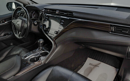 Toyota Camry, 2019 год, 3 359 000 рублей, 8 фотография