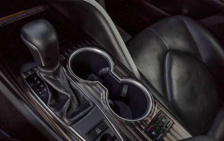 Toyota Camry, 2019 год, 3 359 000 рублей, 15 фотография