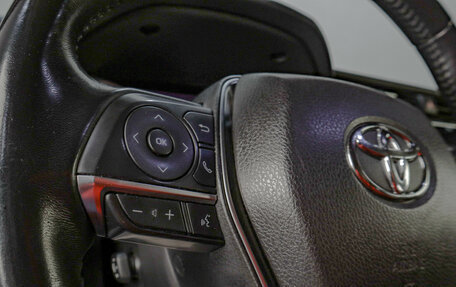 Toyota Camry, 2019 год, 3 359 000 рублей, 10 фотография