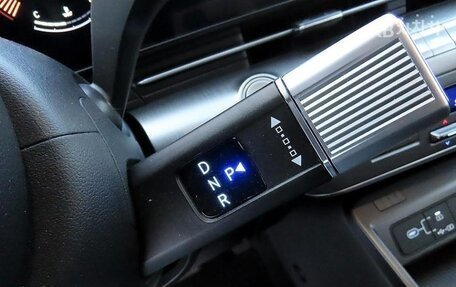 Hyundai Kona, 2023 год, 2 096 200 рублей, 10 фотография