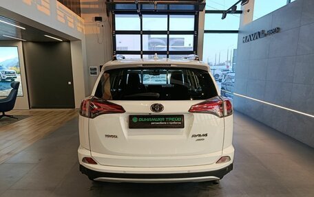 Toyota RAV4, 2015 год, 2 150 000 рублей, 5 фотография