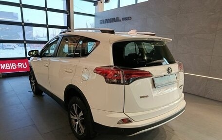 Toyota RAV4, 2015 год, 2 150 000 рублей, 6 фотография