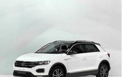 Volkswagen T-Roc I, 2021 год, 1 300 000 рублей, 1 фотография