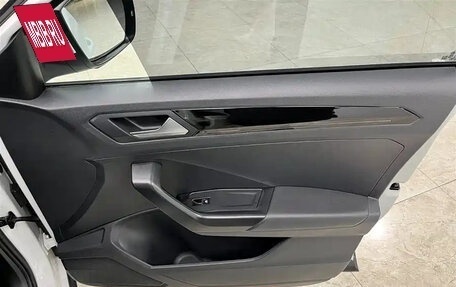 Volkswagen T-Roc I, 2022 год, 1 295 000 рублей, 15 фотография