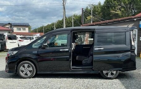 Honda Stepwgn IV, 2019 год, 1 680 000 рублей, 4 фотография