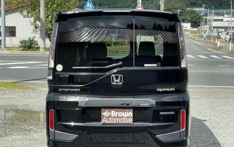 Honda Stepwgn IV, 2019 год, 1 680 000 рублей, 7 фотография