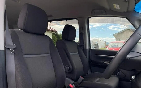 Honda Stepwgn IV, 2019 год, 1 680 000 рублей, 13 фотография