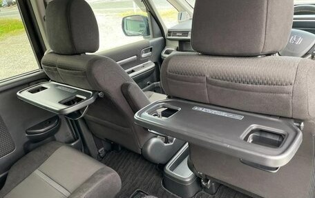 Honda Stepwgn IV, 2019 год, 1 680 000 рублей, 23 фотография