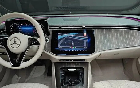 Mercedes-Benz E-Класс, 2024 год, 6 450 000 рублей, 7 фотография