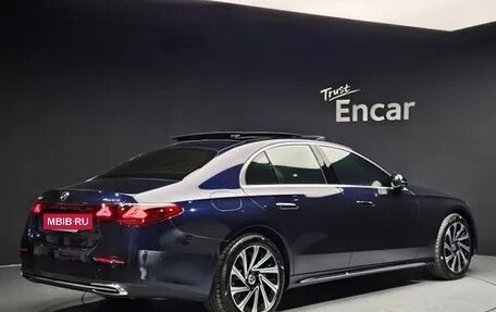 Mercedes-Benz E-Класс, 2024 год, 6 450 000 рублей, 3 фотография