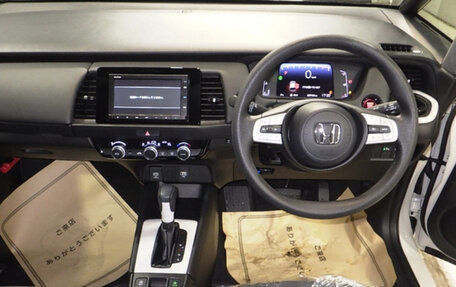 Honda Fit, 2021 год, 1 080 000 рублей, 3 фотография