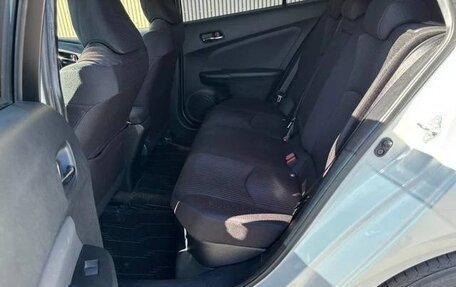 Toyota Prius IV XW50, 2019 год, 1 365 000 рублей, 17 фотография