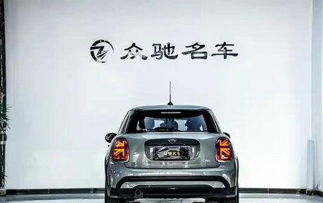 MINI Hatch, 2022 год, 2 100 000 рублей, 5 фотография