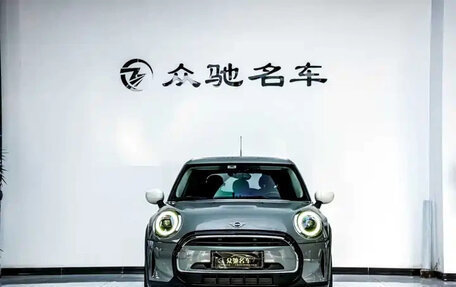 MINI Hatch, 2022 год, 2 100 000 рублей, 2 фотография