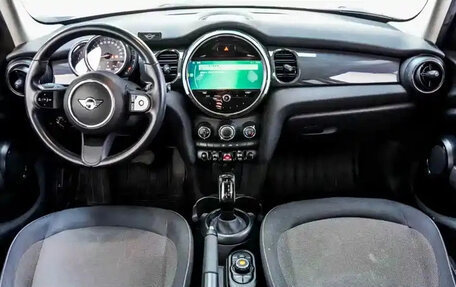 MINI Hatch, 2022 год, 2 100 000 рублей, 10 фотография