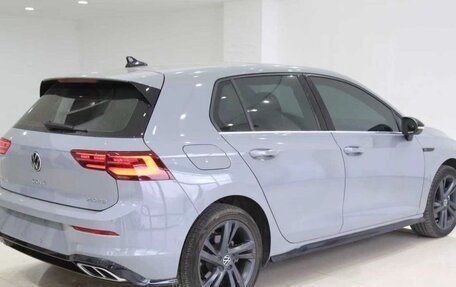 Volkswagen Golf VIII, 2022 год, 1 990 000 рублей, 4 фотография