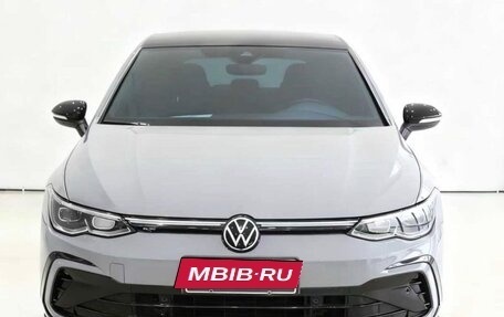 Volkswagen Golf VIII, 2022 год, 1 990 000 рублей, 3 фотография