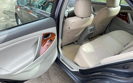 Toyota Camry, 2008 год, 1 050 000 рублей, 24 фотография