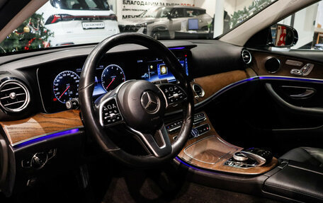 Mercedes-Benz E-Класс, 2018 год, 3 100 000 рублей, 17 фотография