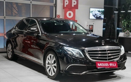 Mercedes-Benz E-Класс, 2018 год, 3 100 000 рублей, 3 фотография