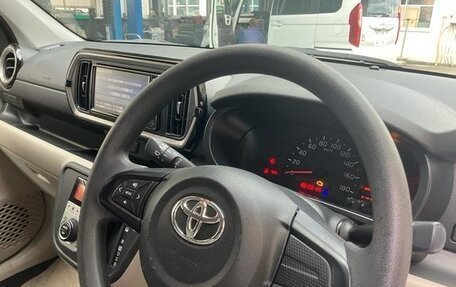 Toyota Passo III, 2022 год, 556 000 рублей, 8 фотография