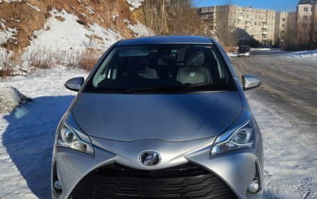 Toyota Vitz, 2019 год, 1 200 000 рублей, 2 фотография
