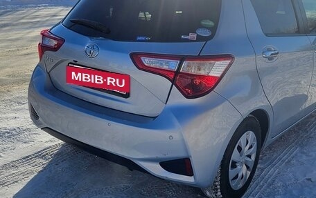 Toyota Vitz, 2019 год, 1 200 000 рублей, 5 фотография