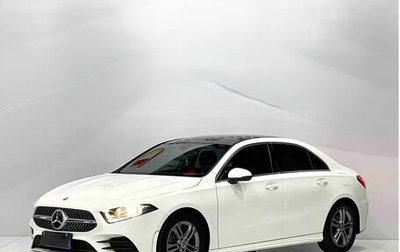 Mercedes-Benz A-Класс, 2023 год, 1 700 000 рублей, 1 фотография