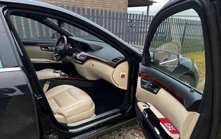 Mercedes-Benz S-Класс, 2011 год, 1 790 000 рублей, 3 фотография