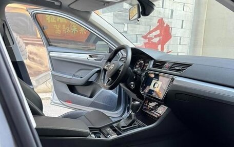 Skoda Superb III рестайлинг, 2022 год, 1 970 000 рублей, 14 фотография