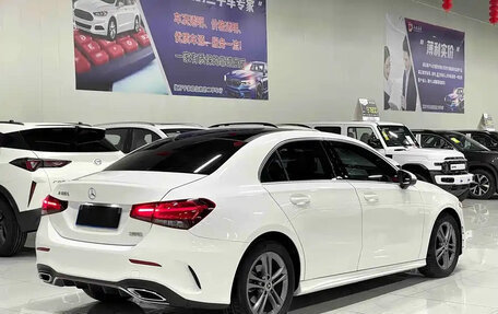 Mercedes-Benz A-Класс, 2023 год, 1 700 000 рублей, 5 фотография