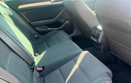 Volkswagen Passat B8 рестайлинг, 2019 год, 1 290 000 рублей, 6 фотография