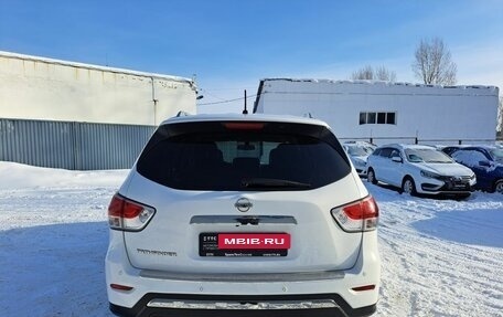 Nissan Pathfinder, 2014 год, 1 698 000 рублей, 6 фотография