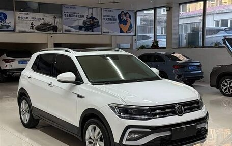 Volkswagen T-Cross I, 2023 год, 1 600 000 рублей, 4 фотография