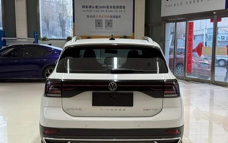 Volkswagen T-Cross I, 2023 год, 1 600 000 рублей, 6 фотография